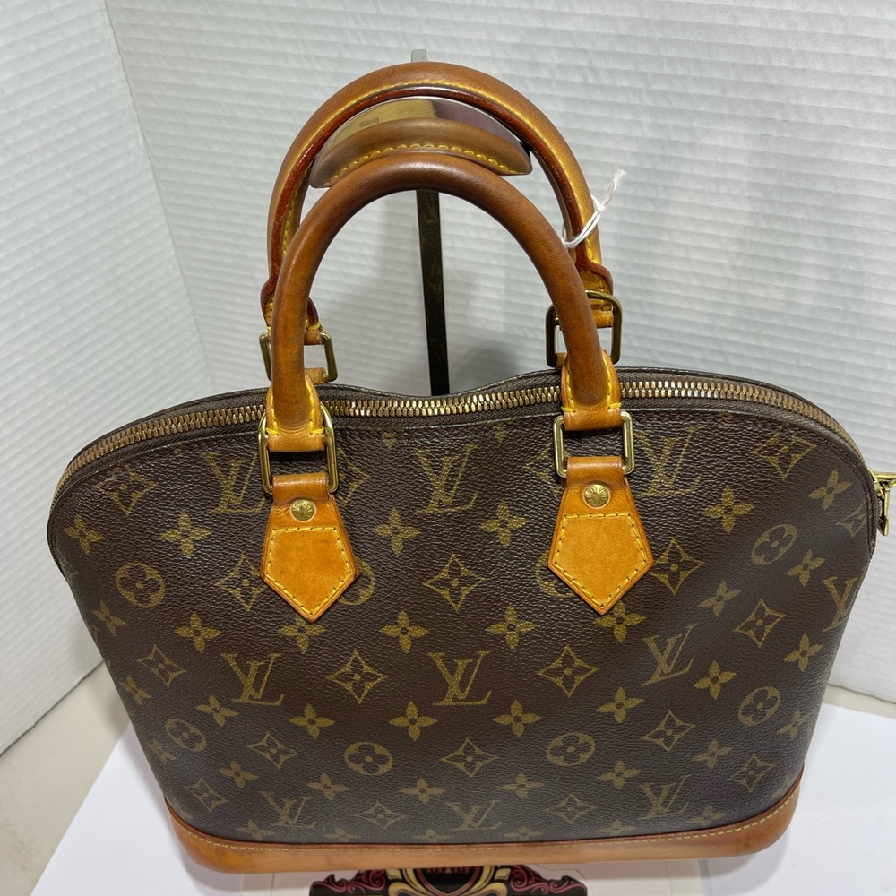 Louis Vuitton Alma with D ring in Monogram comes with dust bag - Picture 3 of 13